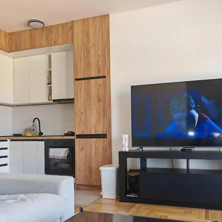 Airport Sunset * Ledine